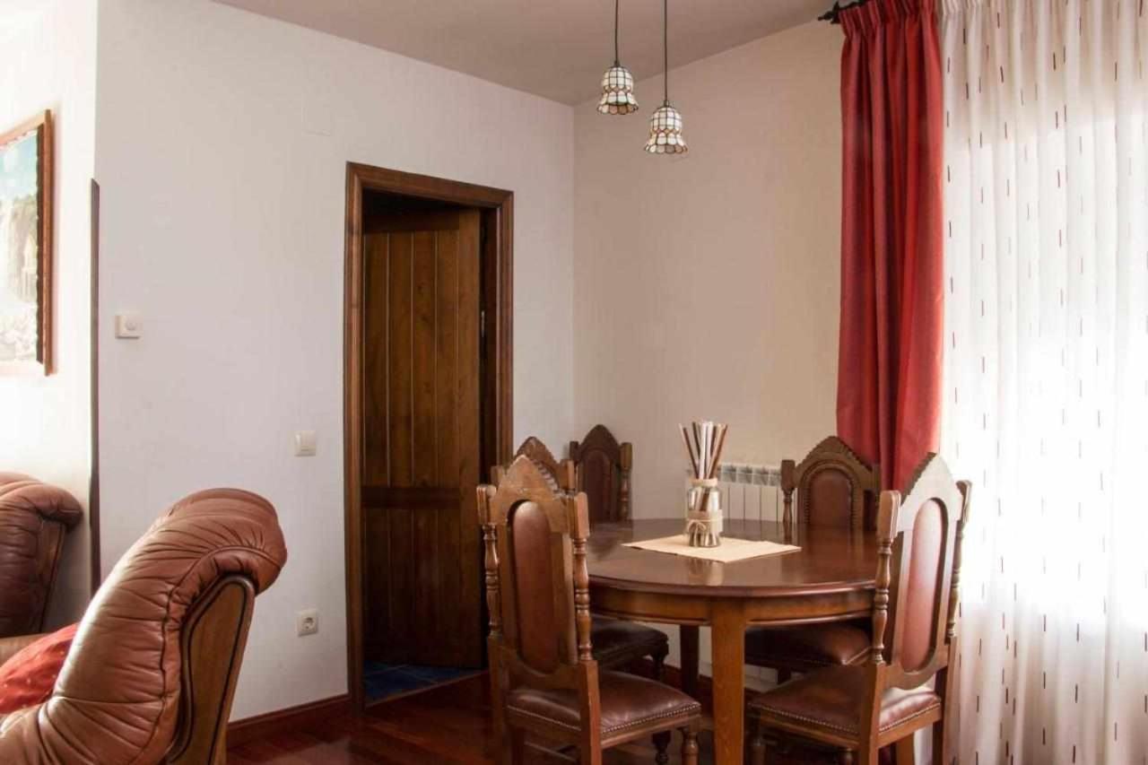 Munogalindo Casa Rural Paco מראה חיצוני תמונה