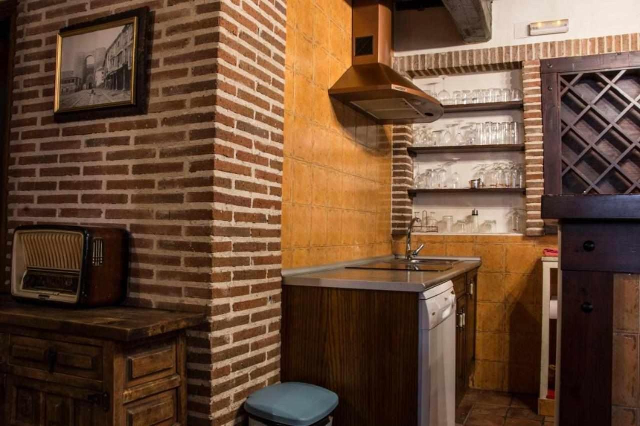 Munogalindo Casa Rural Paco מראה חיצוני תמונה