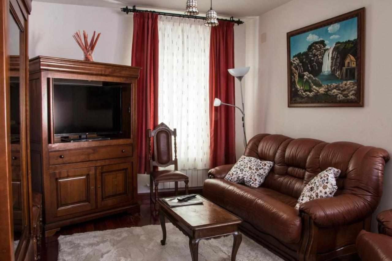 Munogalindo Casa Rural Paco מראה חיצוני תמונה